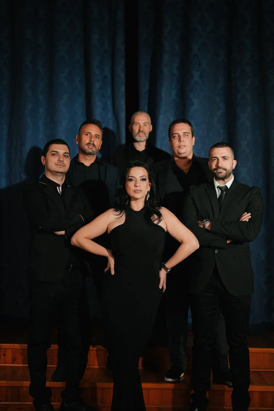 Quanto Costa Band – pevačica i pijanista